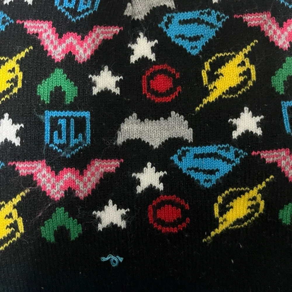 DC Comics Womens Blue Pom Justice League Beanie Hat Knit Christmas Stocking Cap - Picture 3 of 4